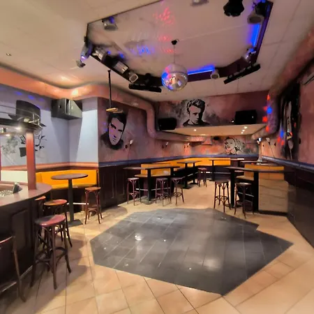 Smart B&b1 Bb1 118 Отель